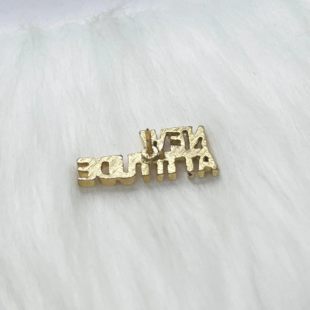 🔮‎ 5/$25 Vintage New Attitude Pin